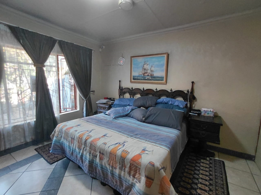 5 Bedroom Property for Sale in Elandsrand North West